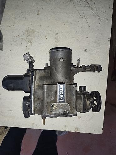 авто наклейка: Дроссельная заслонка Toyota Б/у, Оригинал — 1