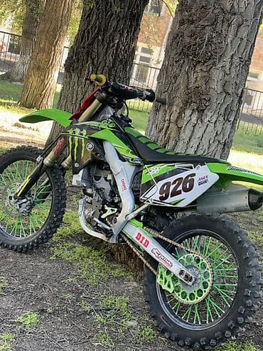 Эндуро Kawasaki, 250 куб. см, Бензин, Б/у at lalafo.kg Эндуро Kawasaki, 250 куб. см, Бензин, Б/у