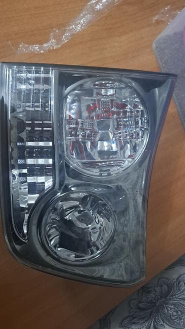 Стоп-сигналы: Задный фонарь на Lexus RX 300 — 1