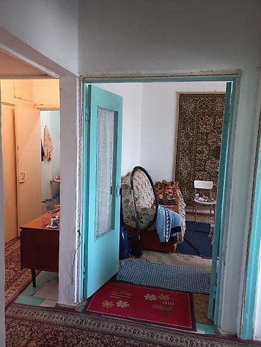 коубный дом: 3 комнаты, 61 м², 105 серия, 5 этаж, Старый ремонт — 1