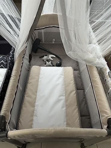 детская кроватка с пеленальным столиком: Манеж-кровать, Раскладной, Другой материал — 4