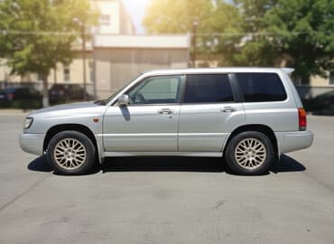 Subaru Forester: 1999 г., 2.5 л, Автомат, Бензиновая, Универсал
