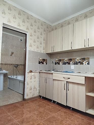 суточный квартира ошский рынок: 60 м², 3 комнаты, Забор, огорожен — 4