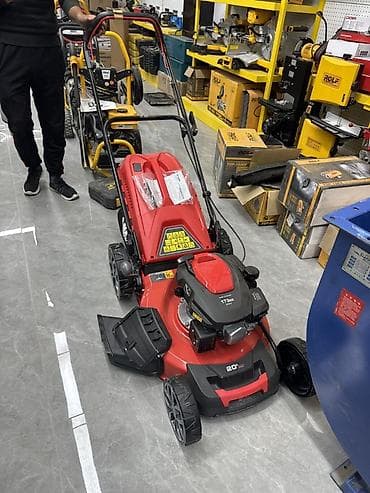 касилка бензин: Бензиновая газонокосилка D-MAX 20" Основные характеристики: - Ширина — 1