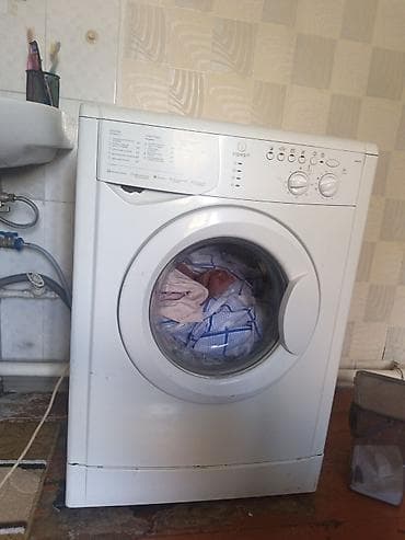 dekko plus: Стиральная машина Indesit WISL 62 - Фронтальная загрузка - Панель — 1