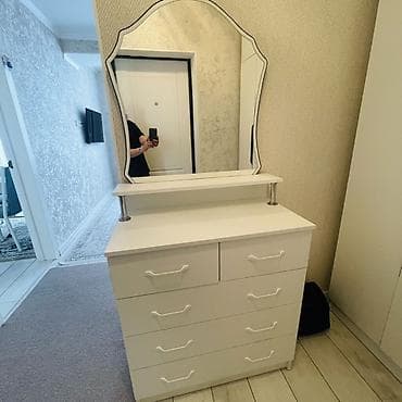 столешницы: Комод для одежды, С зеркалом, ЛДСП, цвет - Белый — 1