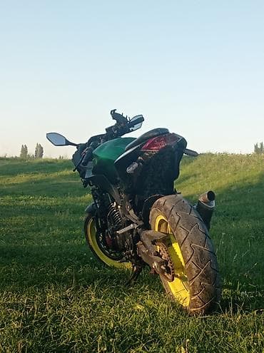 Транспорт: Naked 400 куб. см, Бензин, Взрослый, Б/у — 2