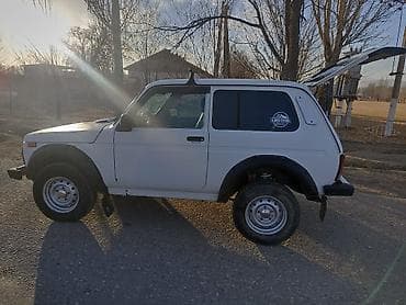 кузов нива: ВАЗ (ЛАДА) 4x4 Нива: 2015 г., Внедорожник — 2