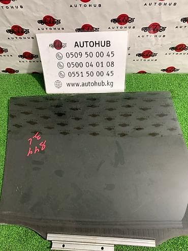 step rf3: Боковое стекло заднее левое для Toyota RAV4 (ACA31) 2.4, двигатель — 1