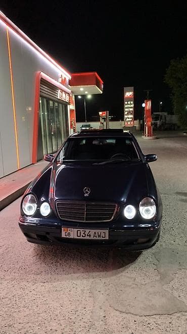 Mercedes-Benz E-Class: 1999 г., 2.4 л, Автомат, Бензин, Седан