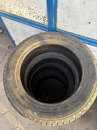 man tgx: Шины 235 / 55 / R 18, Зима, Комплект, Легковые, Toyo — 1