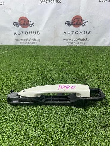 Передняя левая дверная ручка Дверная ручка Toyota