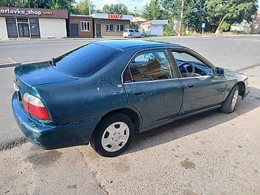 машина салон: Honda Accord: 1994 г., Автомат, Седан — 3