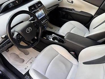 Toyota Prius: 2021 г., 1.8 л, Вариатор, Гибрид, Лифтбек — 7