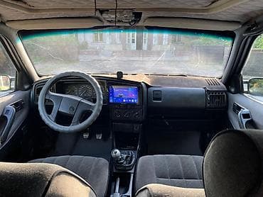 Продажа авто: Volkswagen Passat: 1993 г., 2 л, Механика, Бензин, Седан — 3