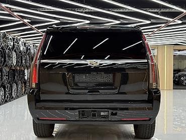 кадиллак седан: Cadillac Escalade: 2019 г., 6.2 л, Автомат, Бензин, Внедорожник — 7
