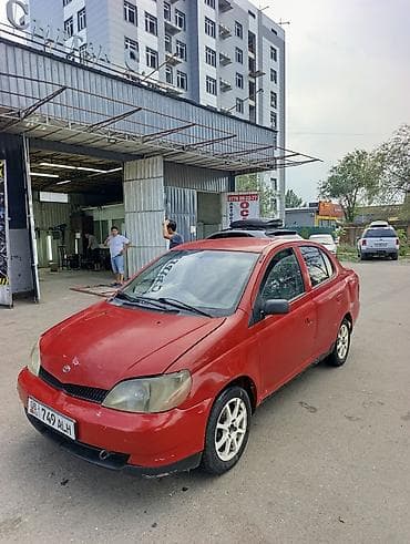 Toyota Echo: 2000 г., 1.5 л, Автомат, Бензин, Седан — 3