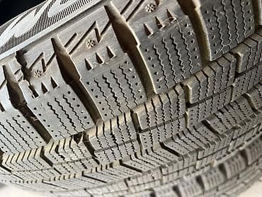 зимний шины 17: Зимние и летние шины, размер 215/55 R17 - Пара зимних шин 215/55 R17 — 1