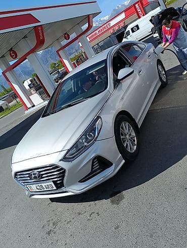 Hyundai Sonata: 2018 г., 2 л, Автомат, Бензин, Седан