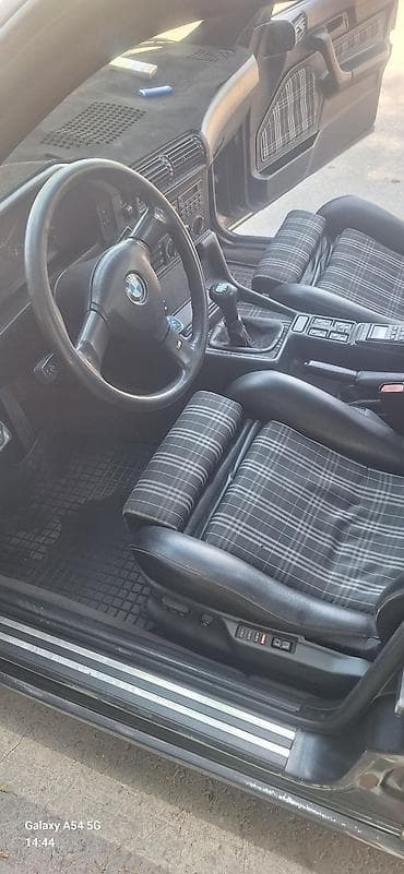 gac aion i60: BMW 5 series: 1990 г. — 7