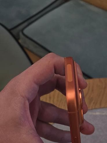 second tech: IPhone 17 Pro, Б/у, 256 ГБ, Оранжевый, Защитное стекло, Чехол, Коробка, 100 % — 6