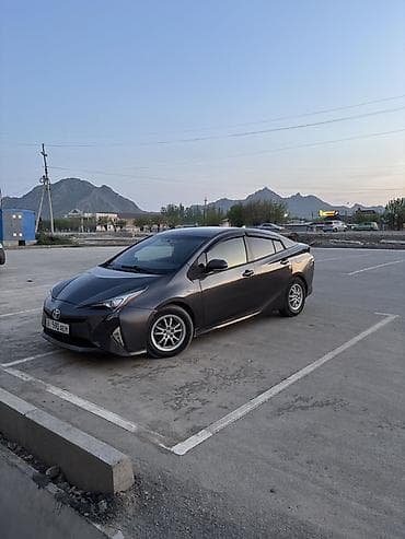 э 302: Toyota Prius: 2019 г., Гибрид, Хэтчбэк — 2