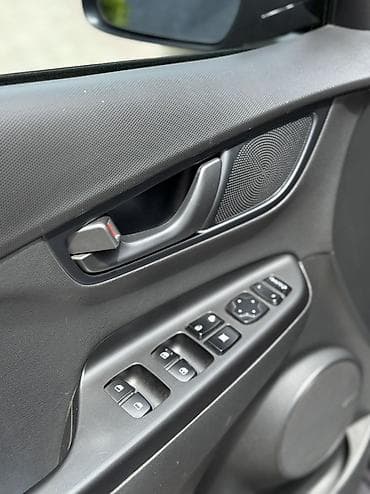 eclipse cross: Hyundai Kona: 2019 г., 1.6 л, Автомат, Бензин, Кроссовер — 5