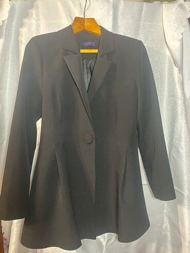 Продаю пиджак, одевала 1 раз, 46 размер