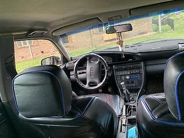 fit shuttle: Audi A6: 1994 г., 2.6 л, Механика, Бензин, Седан — 3