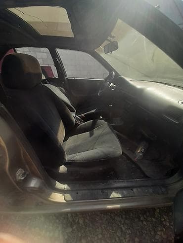 launch 431: Nissan Maxima: 1993 г., Ручные, Бензин, Седан — 2