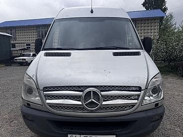 максис шины: Легкий грузовик, Mercedes-Benz — 3