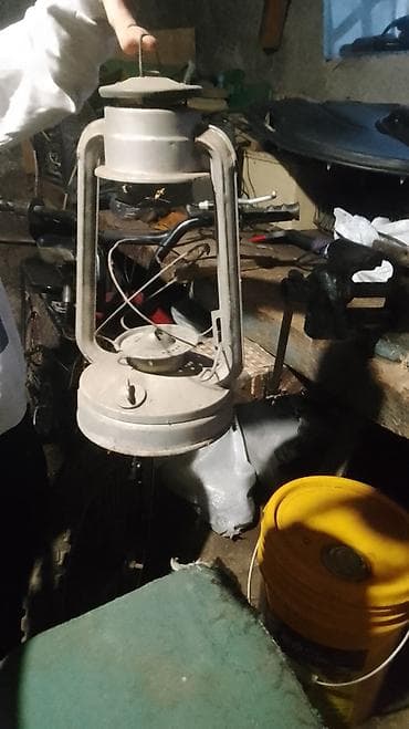 Керосиновая переносная лампа (штурмовая/кемпинговая) - Материал