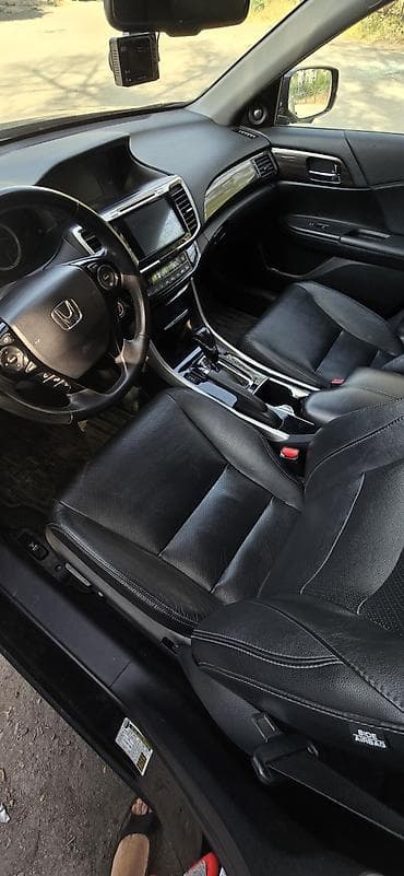 Honda Accord: 2016 г., 2.4 л, Автомат, Бензин, Седан