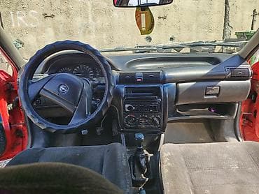 120 prado: Opel Astra: 1992 г., 1.6 л, Механика, Бензин, Хэтчбэк — 10