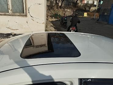 автомобил кия: Toyota Corolla: 2019 г., 1.8 л, Вариатор, Гибрид, Седан — 7