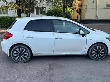 toyota двухсотка: Toyota Auris: 2008 г., 1.4 л, Ручные, Бензин, Хэтчбэк — 2
