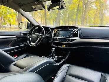 prius v: Toyota Highlander: 2018 г., 3.5 л, Автомат, Бензин, Кроссовер — 5