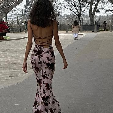 платье даром: Продаю платье красивое нежное с цветочным принтом Размер : S Цвет — 4