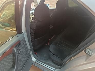 Mercedes-Benz C-Class: 1993 г., 1.8 л, Автомат, Бензин, Седан — 4