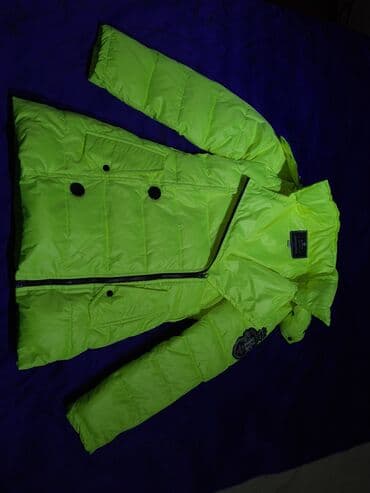 где можно продать старые вещи в бишкеке: Продается классная, качественная, яркая куртка для девочек! Фирма — 2