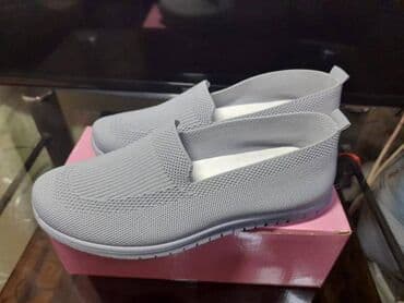 Киреге берилүүчү кийимдер: Продаю туфли,женские,новые. Цвет серый. Размер 40. ( Турция ). Лучше — 10