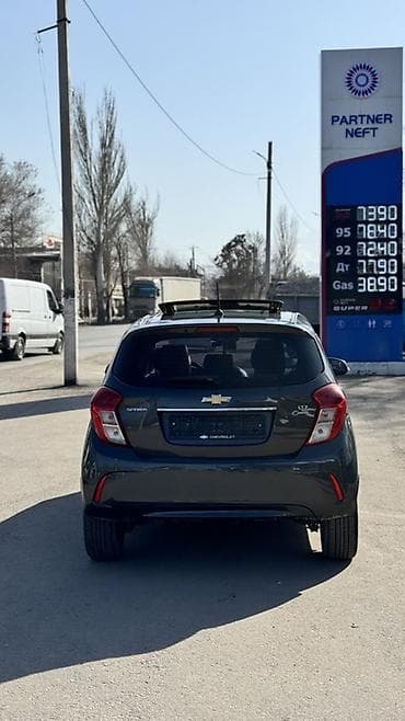 matiz 2013: Chevrolet Spark: 2016 г., 1 л, Автомат, Бензин, Хэтчбэк — 6