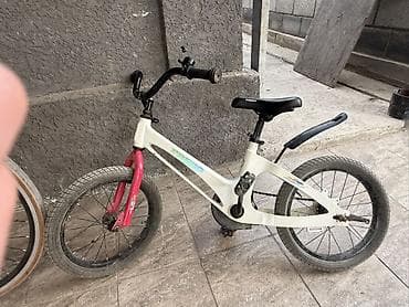 Детский велосипед, 2-колесный, 4 - 6 лет, Б/у — 1