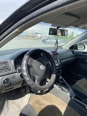 Продажа авто: Volkswagen Jetta: 2007 г., 1.6 л, Механика, Бензин, Седан — 3