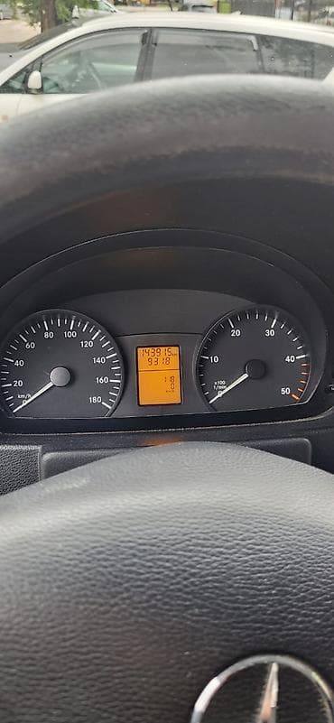 ижара авто ош: Mercedes-Benz Спринтер: 2010 г., 2.2 л, Кол менен иштөөчү, Дизель, Бус — 3