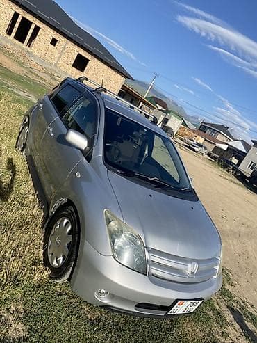 kia casper: Toyota Ist: 2002 г., 1.5 л, Автомат, Бензин, Хэтчбэк — 3