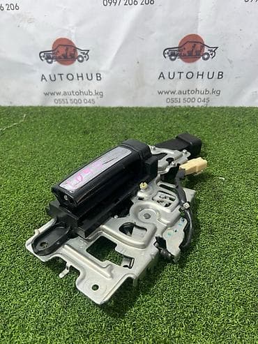 Замок двери Toyota Оригинал