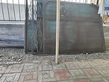 Распашные ворота: Металлические створки ворот с калиткой (комплект). Демонтирован — 3