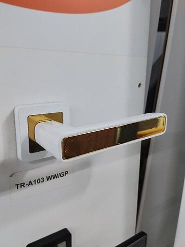 Внутренняя отделка: Дверная ручка на розетке TR-A103 WW/GP - Тип: межкомнатная нажимная — 3