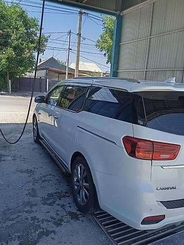 Продажа авто: Kia Carnival: 2019 г., 2.2 л — 6